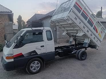 Hyundai Porter: 2001 г., 2.6 л, Механика, Дизель