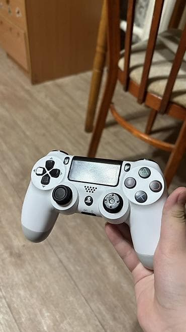 xbox kinect: Беспроводной геймпад Sony DualShock 4 (CUH‑ZCT2) — цвет Glacier White — 1