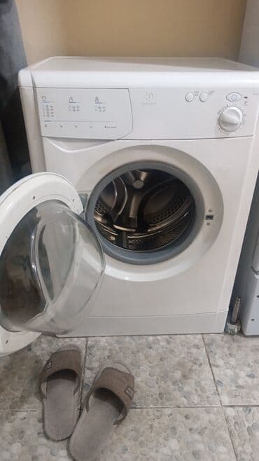 beko стиральные машины: Стиральная машина Indesit, Б/у, Автомат, До 6 кг, Компактная — 2