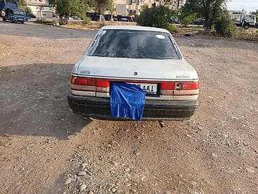 обмен на r18: Mazda 626: 1988 г., 2 л, Механика, Бензин, Седан — 3