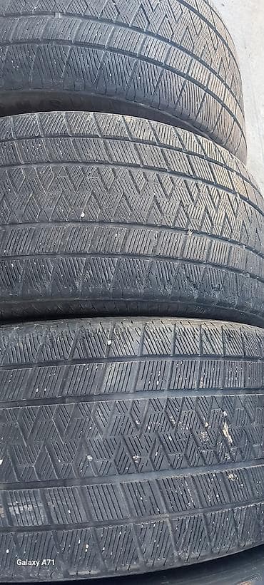 шина 205 50 17: Комплект шин R20, разноширокий. - Пара передних: 275/40 R20 106V XL — 7