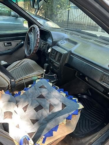 кузов портер 1: Audi 100: 1986 г., 1.8 л, Механика, Бензин, Седан — 6