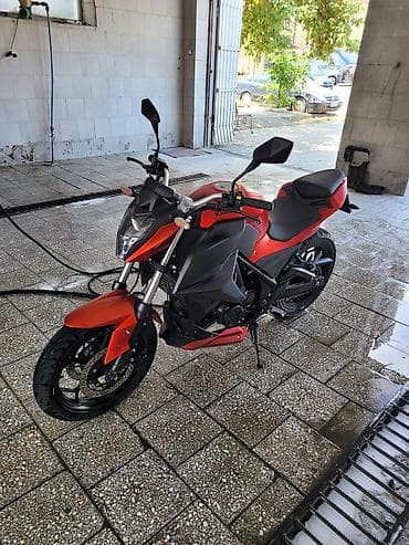 Классический мотоцикл Kawasaki, 200 куб. см, Бензин, Взрослый at lalafo.kg Классический мотоцикл Kawasaki, 200 куб. см, Бензин, Взрослый