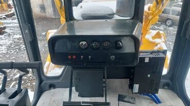 покрышка на погрузчик цена: Бульдозер, Shantui, 2006 г., Гусеничный — 10