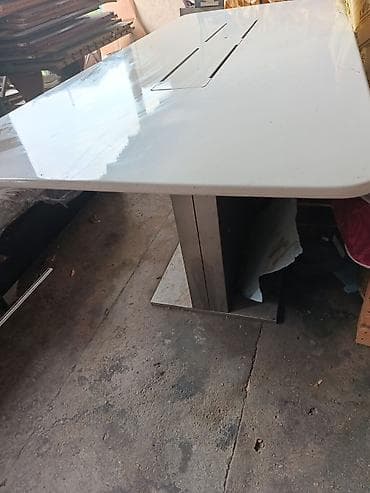 дизайн компьютерных столов: Стол для переговоров/офисный стол с кабель‑менеджментом - Форма — 1