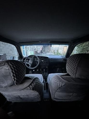 обмен ест: Volkswagen Passat Variant: 1989 г., Универсал — 10