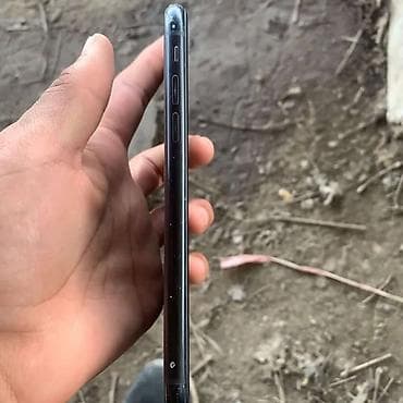 даю в рассрочку: IPhone Xr, Б/у, 128 ГБ, Черный, Чехол, 100 % — 3