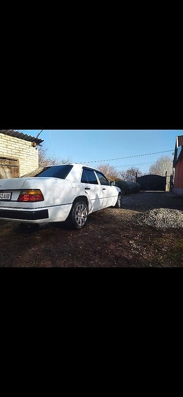 Mercedes-Benz E-Class: 1992 г., 2.2 л, Автомат, Бензин, Седан — 2