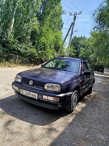 Продажа авто: Volkswagen Golf: 1993 г., Механика, Бензин, Хэтчбэк — 1