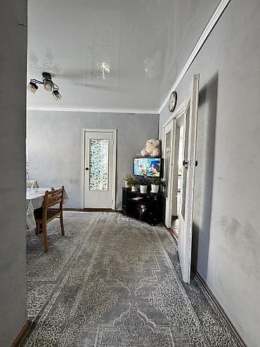 дордои: Срочно продается дом Район рынок Дордой Участок 2.5 соток Площадь 70 — 8