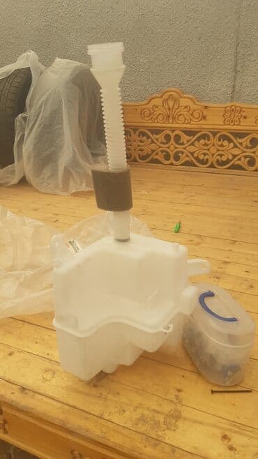 всвязи с переездом: Бачок Toyota Новый, Оригинал — 3