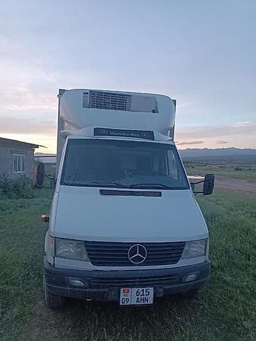молоковоз машина: Mercedes-Benz Спринтер: 1997 г., 2.9 л, Механика, Дизель, Бус — 1