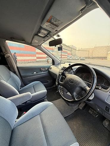 bme e34: Toyota Ipsum: 2000 г., 2 л, Автомат, Бензин, Универсал — 8