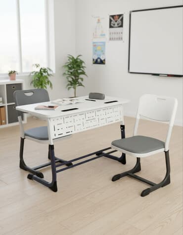 Комплект детского стола и стула at lalafo.kg Комплект детского стола и стула