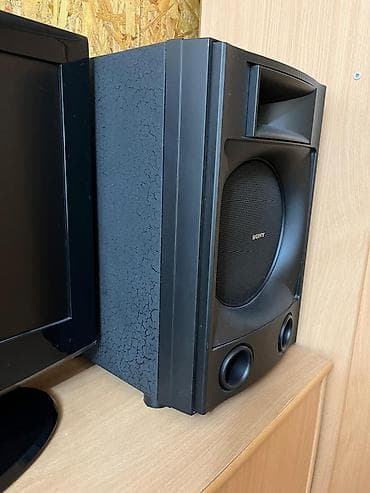 Наушники: Пара акустических систем (2 шт.) напольного/полочного типа. Основные — 5