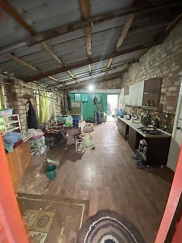 гараж джал: 9 соток, Красная книга — 8