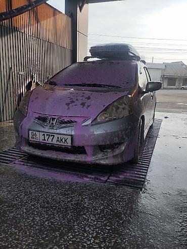 Honda Fit: 2011 г., 1.5 л, Автомат, Бензин, Хэтчбэк