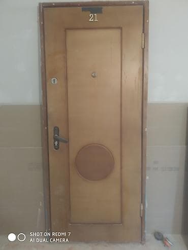 дверь наружная: Двери для домов и квартир, Деревянная, Одностворчатая, Правосторонняя, цвет - Коричневый — 1