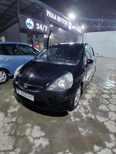 лобовое стекло на матиз 2: Honda Fit: 2002 г., 1.3 л, Вариатор, Бензин, Хэтчбэк — 1