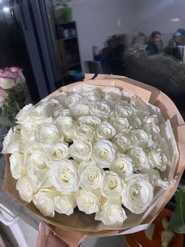 денежные букеты: Букет из белых роз 5️⃣1️⃣роза❤️ - Пышная композиция из белых роз с — 2