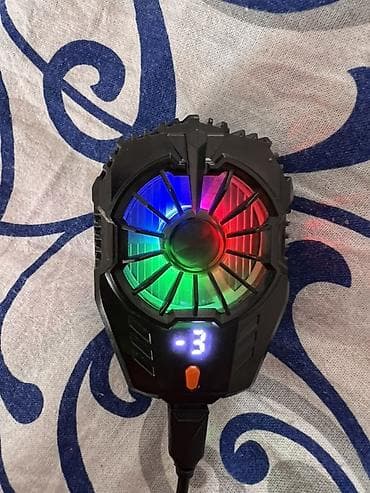 Игровой кулер-радиатор для смартфона (внешний кулер-клипса) -