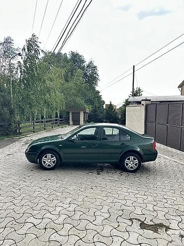 Volkswagen Bora: 2000 г., 1.6 л, Механика, Газ, Седан — 2