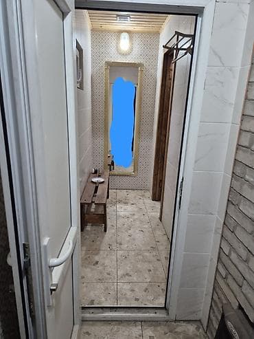 Недвижимость: 🏡 **Продаётся мансардный дом** 📍 Локация: Новопавловка, ул. Кирова 📐 — 10