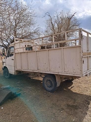 hero 4: Легкий грузовик, Mercedes-Benz, 1,5 т, Б/у — 2