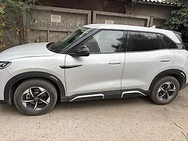 кибер трак: BYD Yuan Up: 2024 г., Электромобиль, Кроссовер — 3