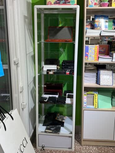 стеклянные оборудование: Срочно продаю ! Полки, витрина DIA б/у стеклянные Состояние как — 3