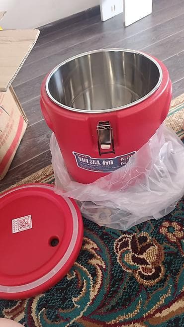 термос для воды: Термос-термоконтейнер (insulated bucket) для еды и напитков - Объем — 1