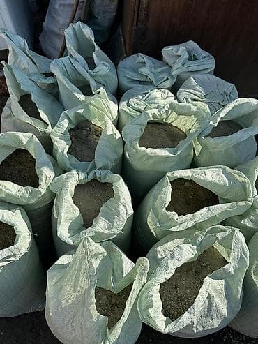 aps m10: Цемент М-450 . Также поставляем насыпные материалы: - щебень - глина - — 7