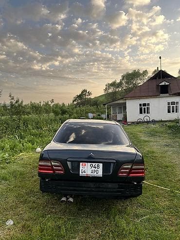 воз: Mercedes-Benz E-Class: 1999 г., 2 л, Механика, Бензин, Седан — 7