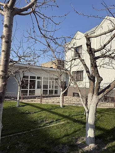 4 bedroom: Сдаётся в аренду просторный двухэтажный дом с подвалом, летней кухней — 1