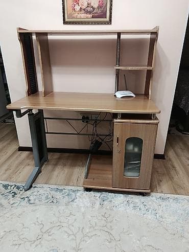 диваны книжка: Компьютерный стол, С полками — 2