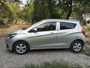 Продажа авто: Chevrolet Spark: 2017 г., 1 л, Автомат, Бензин, Хэтчбэк — 2