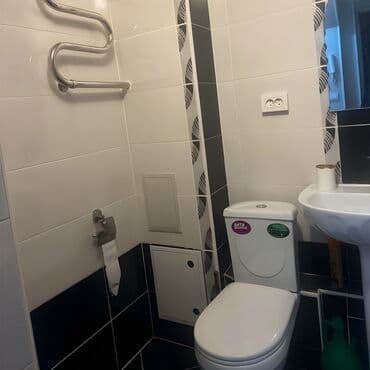 комнаты в иссык куле: 1 бөлмө, Душ кабинасы, Жаздык, жууркан-төшөк каптары, Кондиционер — 3