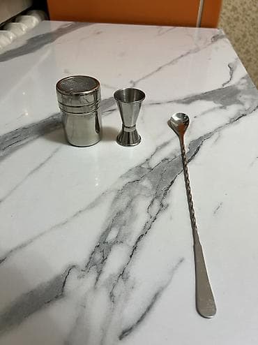 Электромеханическое оборудование: Барный инвентарь: - Питчер: (900 мл/ 600 мл/ 300 мл) - 1500 сом. - — 3