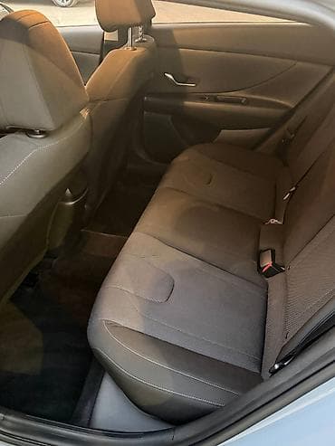 e2 byd: Hyundai Elantra: 2022 г., 1.6 л, Вариатор, Бензин, Седан — 8