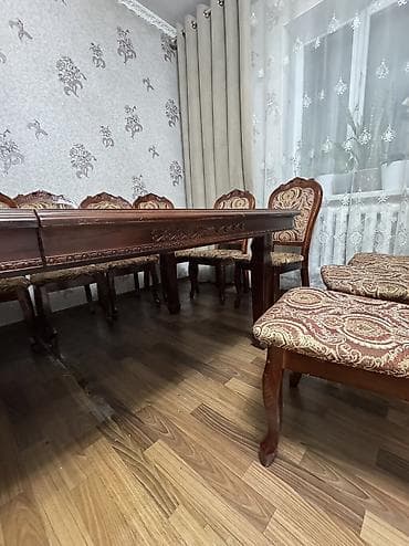 Эмерек: Зал үчүн үстөл, Колдонулган, Бүктөө эмес, Тик бурчтуу — 4