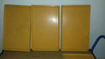 Продаю пластиковые фабричные подносы для раздачи. блюд для