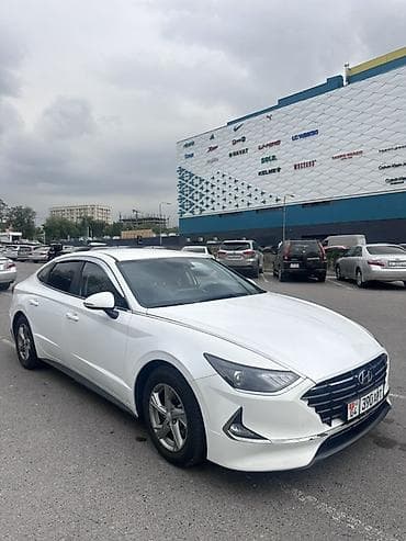 mercedes 18: Hyundai Sonata: 2022 г., 2 л, Автомат, Газ, Седан — 2