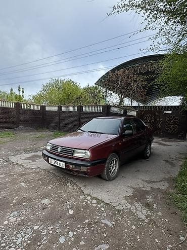 Volkswagen Vento: 1993 г., 1.8 л, Бензин, Седан