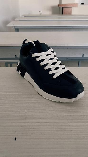 супер модные кеды: Кроссовки от бренда Hermes кожаные темно синие, новые только 1 день — 5