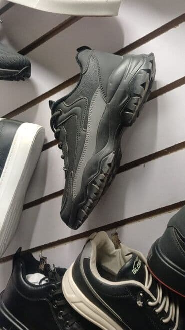 стильная обувь: Мужская обувь (несколько моделей) 1) Кроссовки серо‑чёрные Waterproof — 8