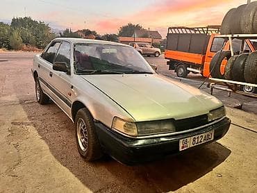 бюджетные авто: Mazda 626: 1989 г., Механика, Газ, Седан — 2