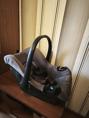 Балдардын кийим-кечелери жана бут кийимдери: Автокресло, Колдонулган — 1