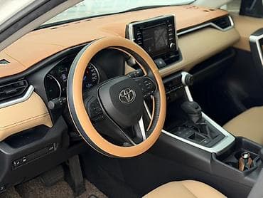 byd e2 2022: Toyota RAV4: 2021 г., Автомат, Гибрид, Кроссовер — 7