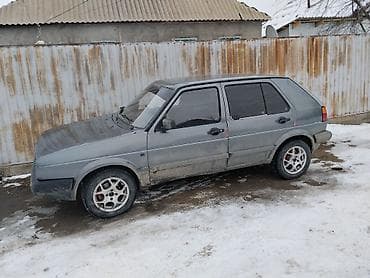 Volkswagen Vento: 1993 г., 1.8 л, Механика, Бензин, Седан — 9