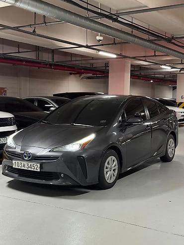 Toyota Prius: 2019 г., 1.8 л, Гибрид, Хэтчбэк